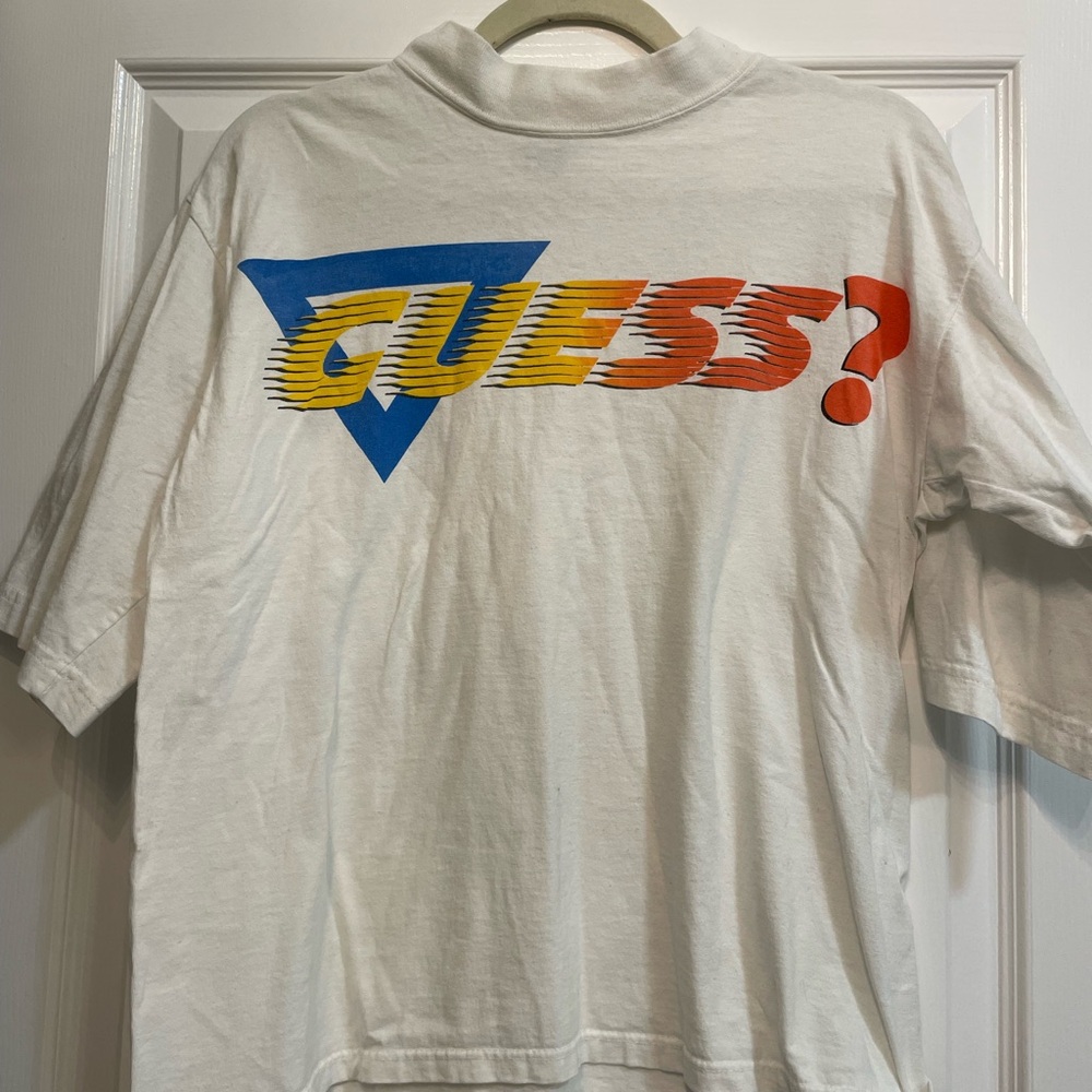 Vintage GUESS White Tee with Bold Graphic